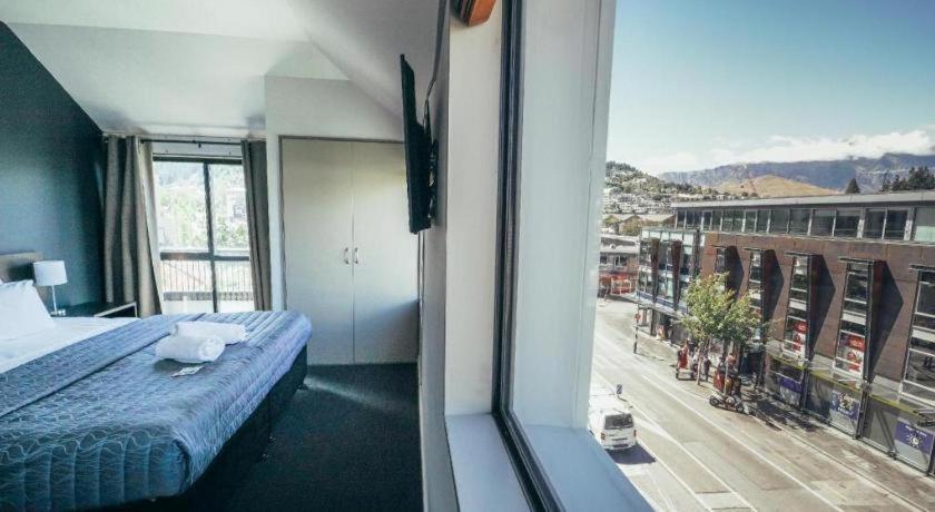 Base Backpackers Квинстаун Экстерьер фото
